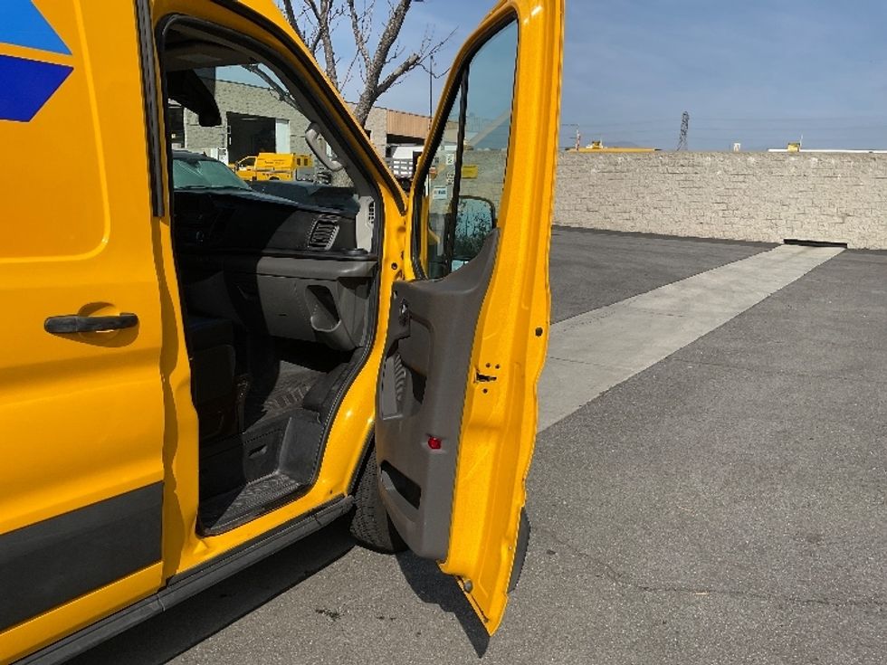 Cargo Van (Panel Van)-Light and Medium Duty Trucks-Ford-2023-Transit 250-City Of Industry-CA-31,642\n\t\tmiles-$ 47,500 - Image 20