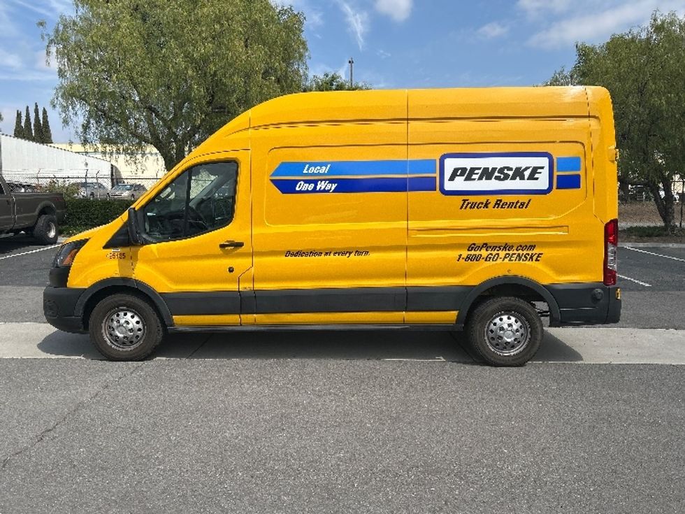 2023 Ford Transit photo 2