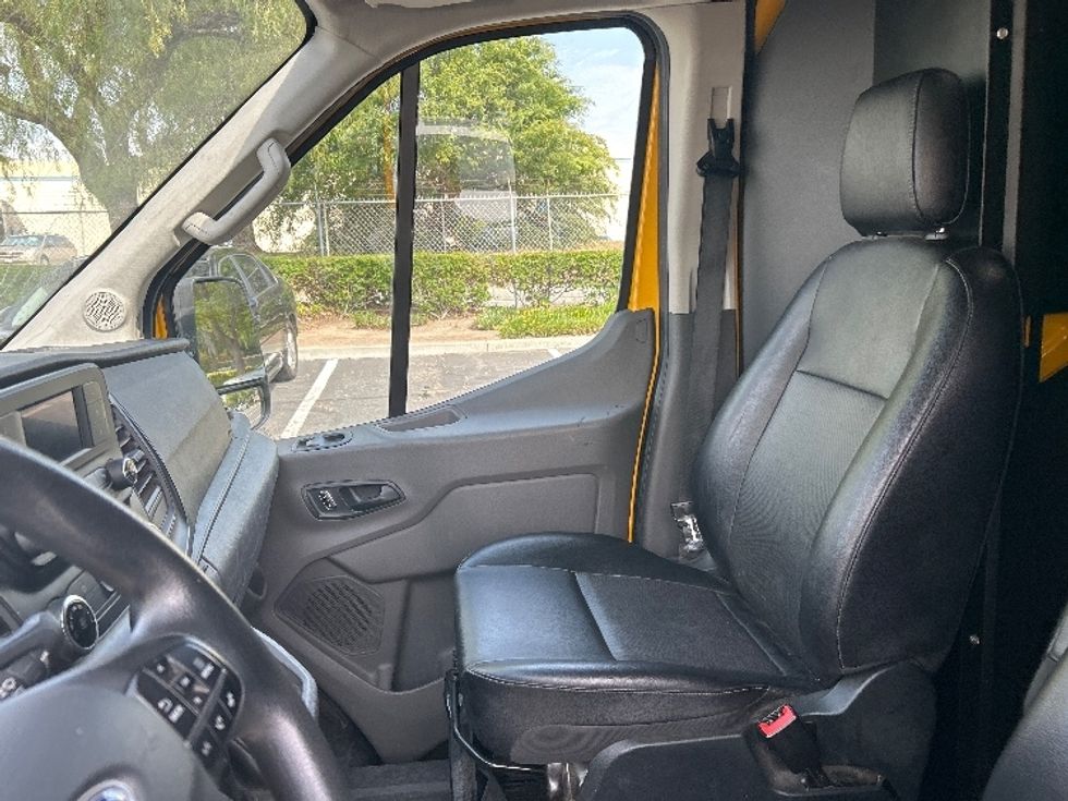 Cargo Van (Panel Van)-Light and Medium Duty Trucks-Ford-2023-Transit 250-City Of Industry-CA-46,873\n\t\tmiles-$ 46,250 - Image 18