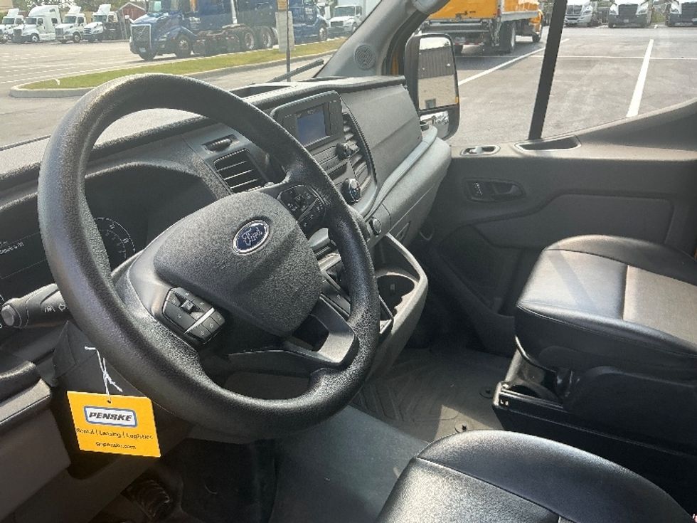 Cargo Van (Panel Van)-Light and Medium Duty Trucks-Ford-2023-Transit 250-Columbus-OH-76,741\n\t\tmiles-$ 35,500 - Image 16