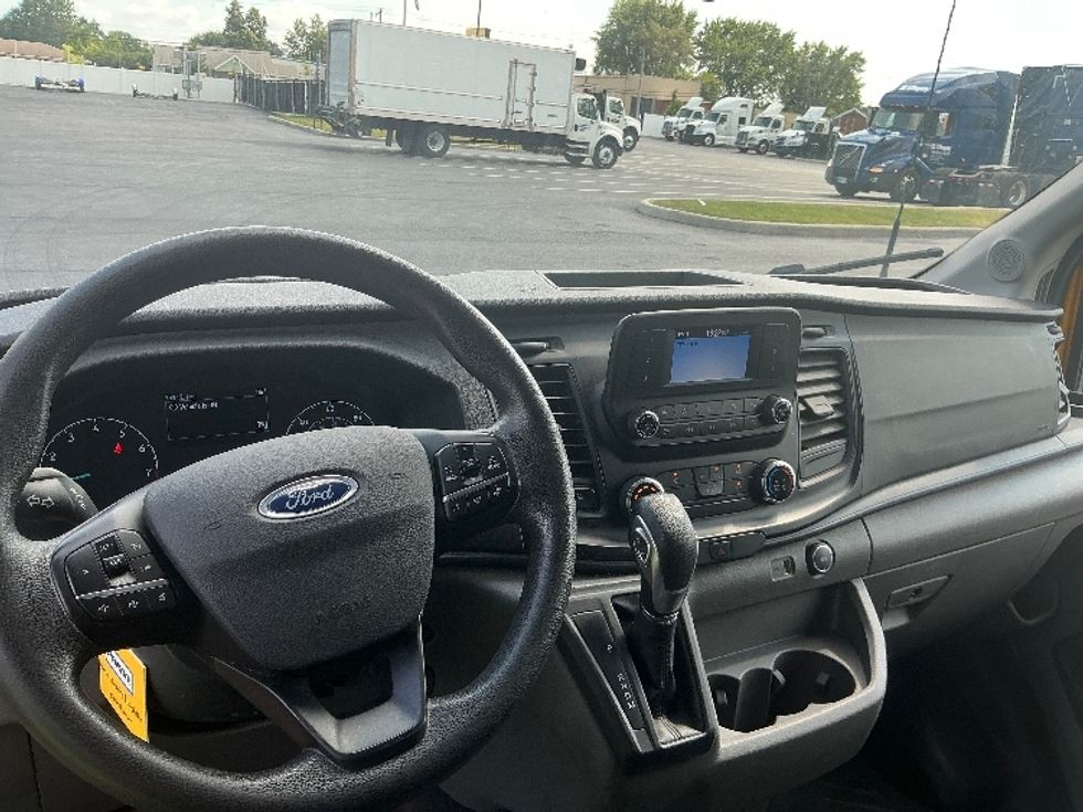 Cargo Van (Panel Van)-Light and Medium Duty Trucks-Ford-2023-Transit 250-Columbus-OH-76,741\n\t\tmiles-$ 35,500 - Image 17