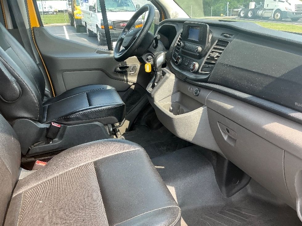 Cargo Van (Panel Van)-Light and Medium Duty Trucks-Ford-2023-Transit 250-Columbus-OH-76,741\n\t\tmiles-$ 35,500 - Image 21
