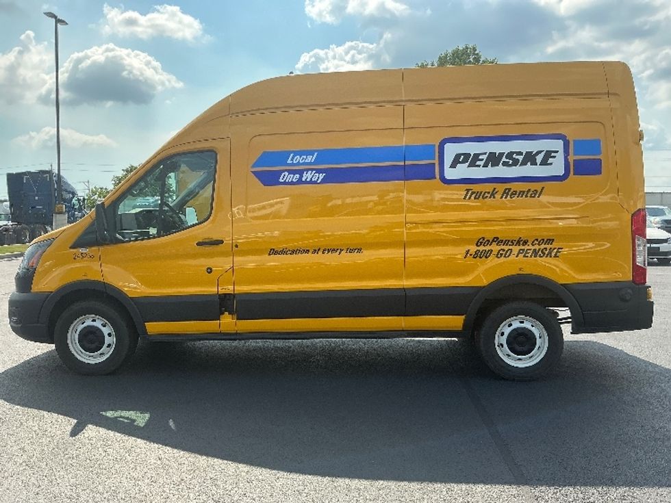 Cargo Van (Panel Van)-Light and Medium Duty Trucks-Ford-2023-Transit 250-Columbus-OH-76,741\n\t\tmiles-$ 35,500 - Image 4