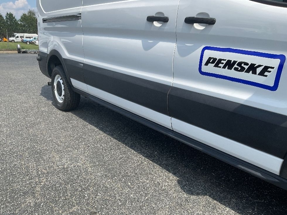 Cargo Van (Panel Van)-Light and Medium Duty Trucks-Ford-2023-Transit 250-Concord-NC-109,463\n\t\tmiles-$ 35,000 - Image 14
