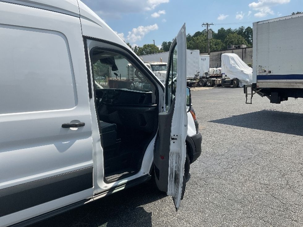 Cargo Van (Panel Van)-Light and Medium Duty Trucks-Ford-2023-Transit 250-Concord-NC-109,463\n\t\tmiles-$ 35,000 - Image 20