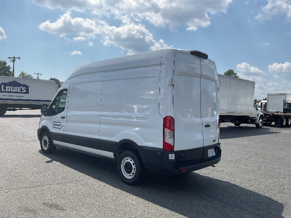 Cargo Van (Panel Van)-Light and Medium Duty Trucks-Ford-2023-Transit 250-Concord-NC-109,463\n\t\tmiles-$ 35,000 - Image 6
