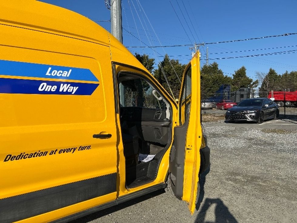 Cargo Van (Panel Van)-Light and Medium Duty Trucks-Ford-2023-Transit 250-Concord-NC-59,090\n\t\tmiles-$ 47,500 - Image 20