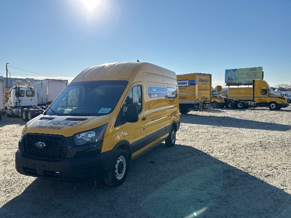 Cargo Van (Panel Van)-Light and Medium Duty Trucks-Ford-2023-Transit 250-Concord-NC-59,090\n\t\tmiles-$ 47,500 - Image 3