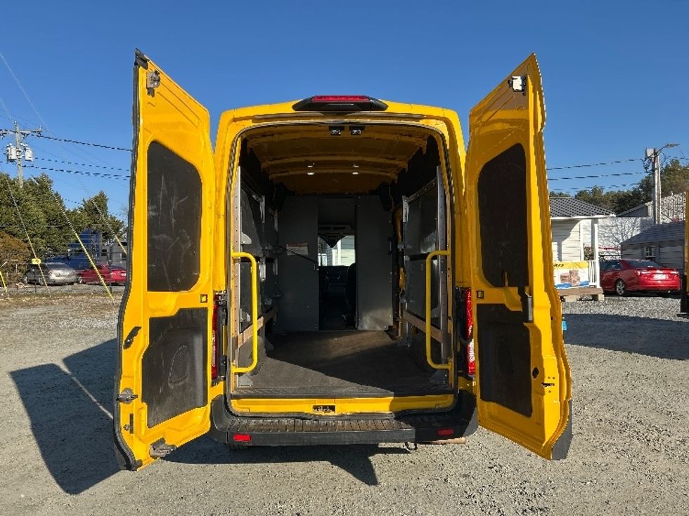 Cargo Van (Panel Van)-Light and Medium Duty Trucks-Ford-2023-Transit 250-Concord-NC-59,090\n\t\tmiles-$ 47,500 - Image 9
