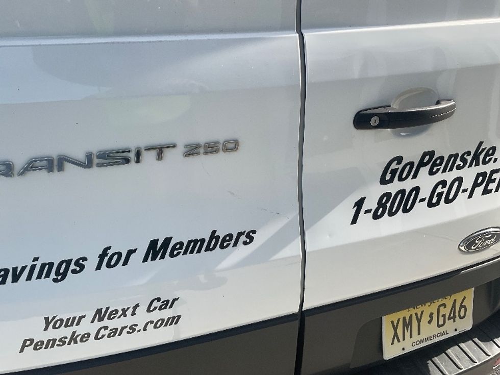 Cargo Van (Panel Van)-Light and Medium Duty Trucks-Ford-2023-Transit 250-Cranbury-NJ-47,329\n\t\tmiles-$ 44,750 - Image 24