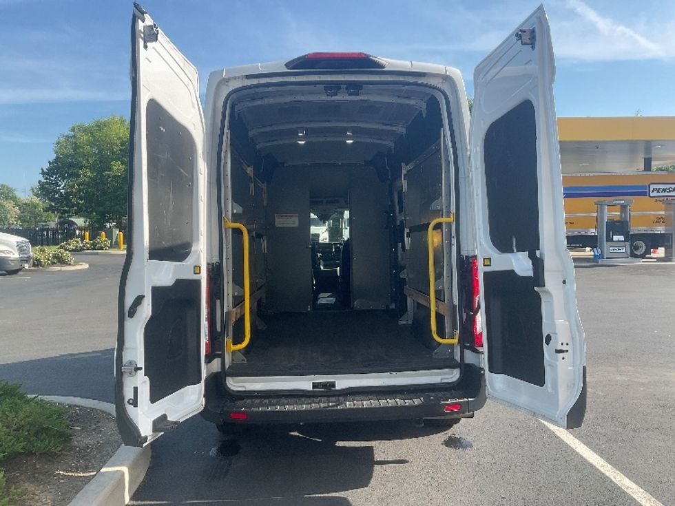 Cargo Van (Panel Van)-Light and Medium Duty Trucks-Ford-2023-Transit 250-Cranbury-NJ-47,329\n\t\tmiles-$ 44,750 - Image 8