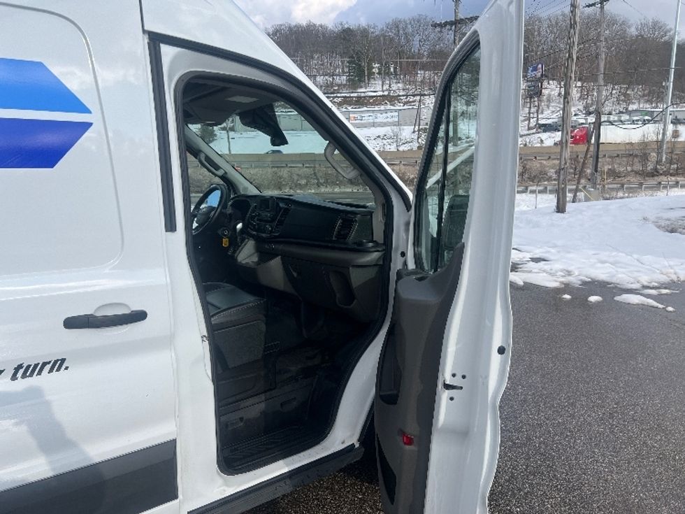 2023 Ford Transit photo 15