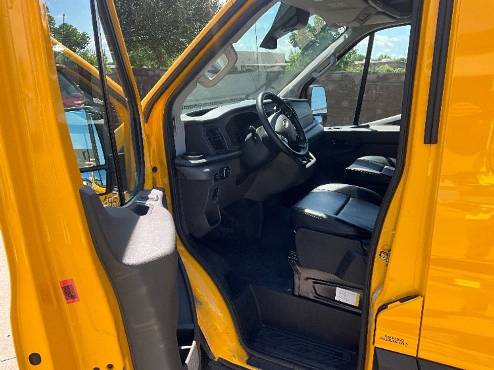 Cargo Van (Panel Van)-Light and Medium Duty Trucks-Ford-2023-Transit 250-Dallas-TX-46,805\n\t\tmiles-$ 46,250 - Image 16