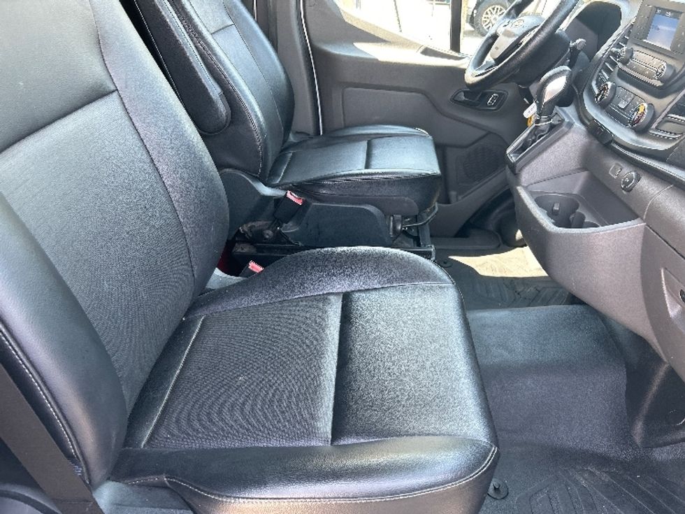 Cargo Van (Panel Van)-Light and Medium Duty Trucks-Ford-2023-Transit 250-Dallas-TX-72,901\n\t\tmiles-$ 43,000 - Image 21