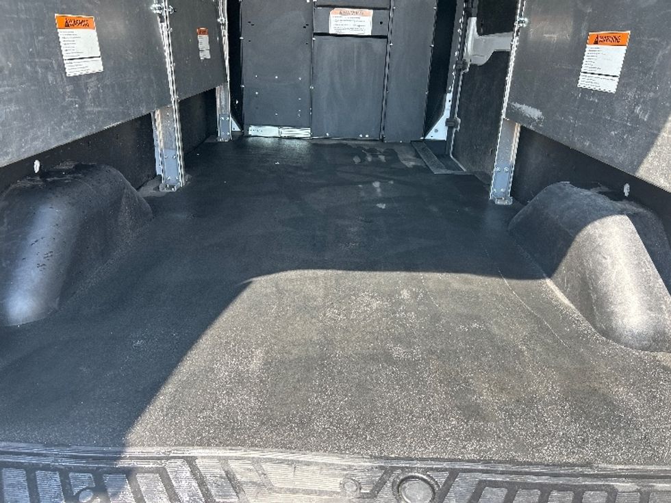 Cargo Van (Panel Van)-Light and Medium Duty Trucks-Ford-2023-Transit 250-Dallas-TX-72,901\n\t\tmiles-$ 43,000 - Image 9