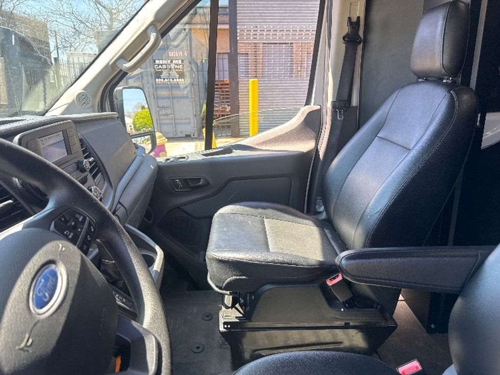 Cargo Van (Panel Van)-Light and Medium Duty Trucks-Ford-2023-Transit 250-Dayton-NJ-22,934\n\t\tmiles-$ 46,000 - Image 18