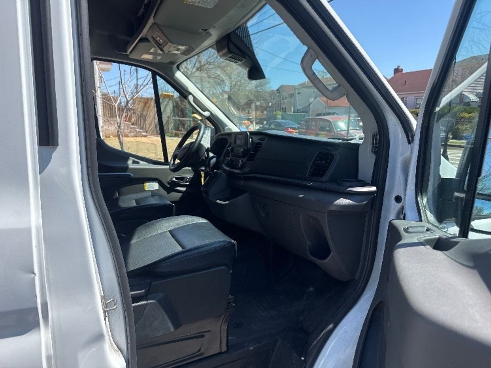 Cargo Van (Panel Van)-Light and Medium Duty Trucks-Ford-2023-Transit 250-Dayton-NJ-22,934\n\t\tmiles-$ 46,000 - Image 19