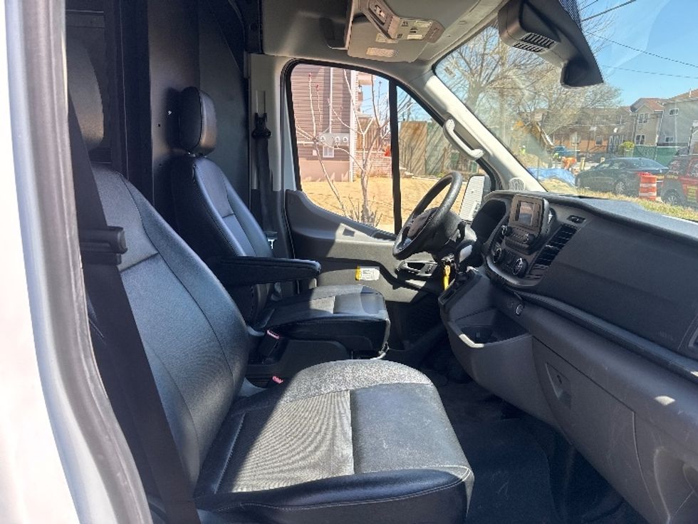 Cargo Van (Panel Van)-Light and Medium Duty Trucks-Ford-2023-Transit 250-Dayton-NJ-22,934\n\t\tmiles-$ 46,000 - Image 21