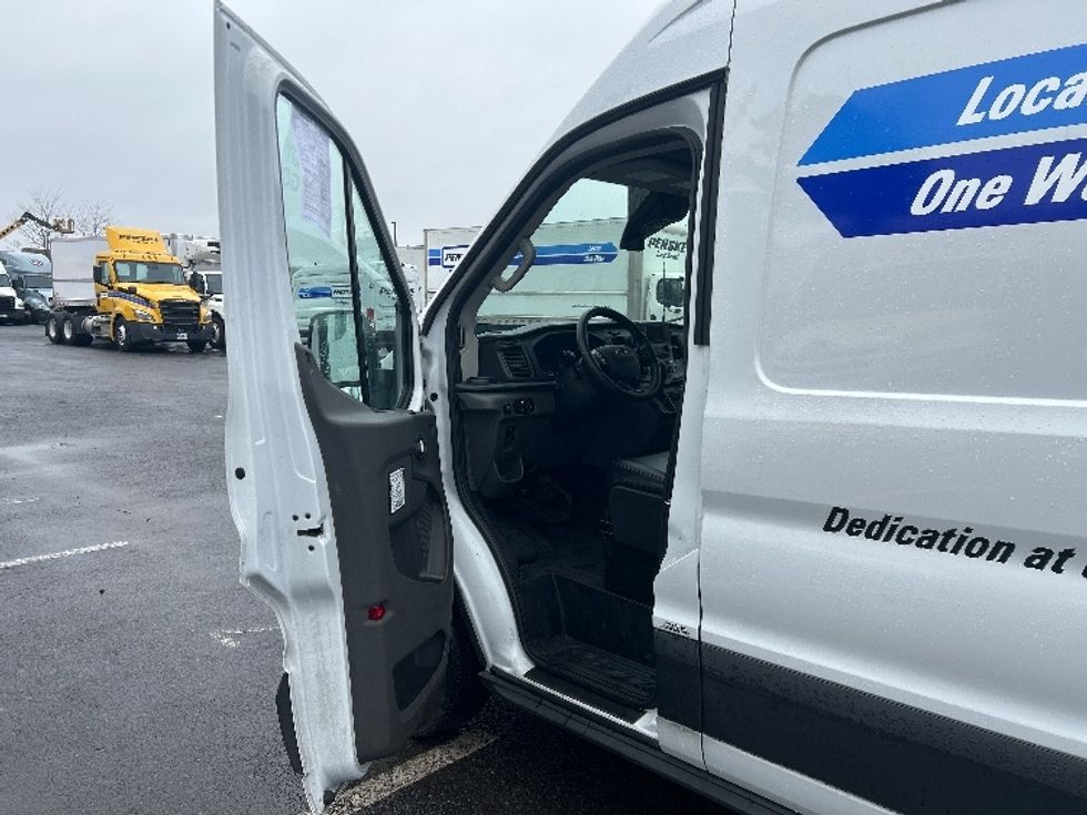 Cargo Van (Panel Van)-Light and Medium Duty Trucks-Ford-2023-Transit 250-Dayton-NJ-29,616\n\t\tmiles-$ 45,750 - Image 16