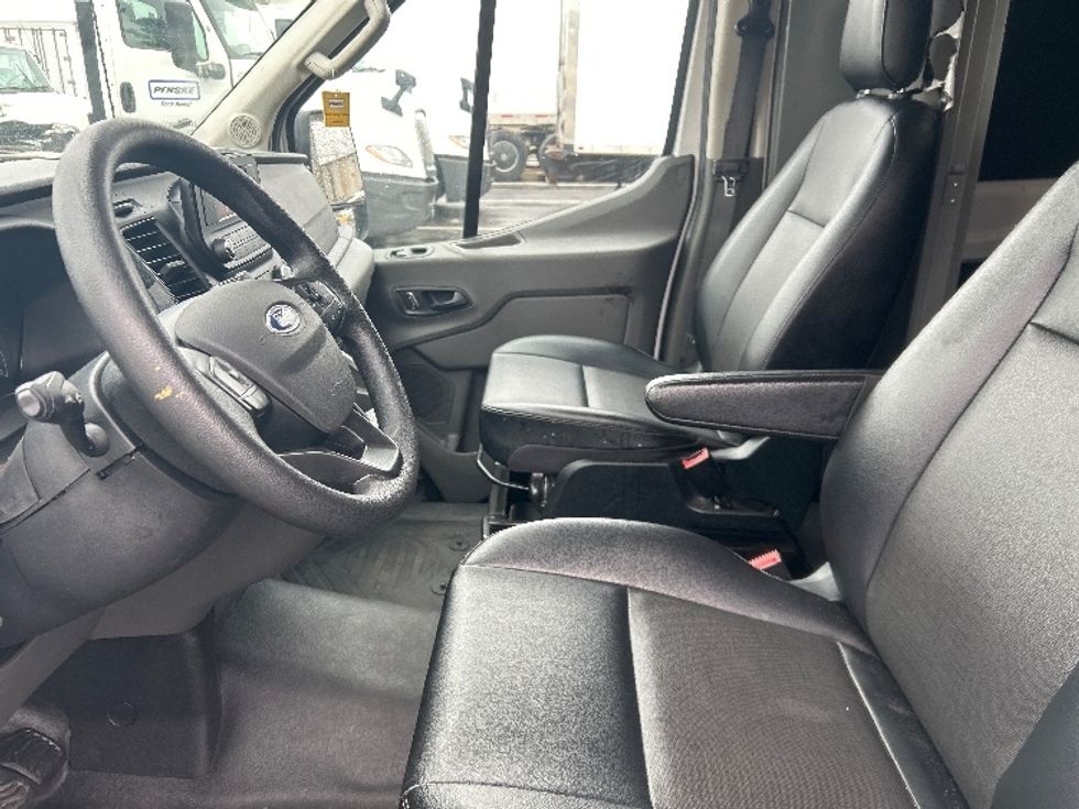 Cargo Van (Panel Van)-Light and Medium Duty Trucks-Ford-2023-Transit 250-Dayton-NJ-29,616\n\t\tmiles-$ 45,750 - Image 19