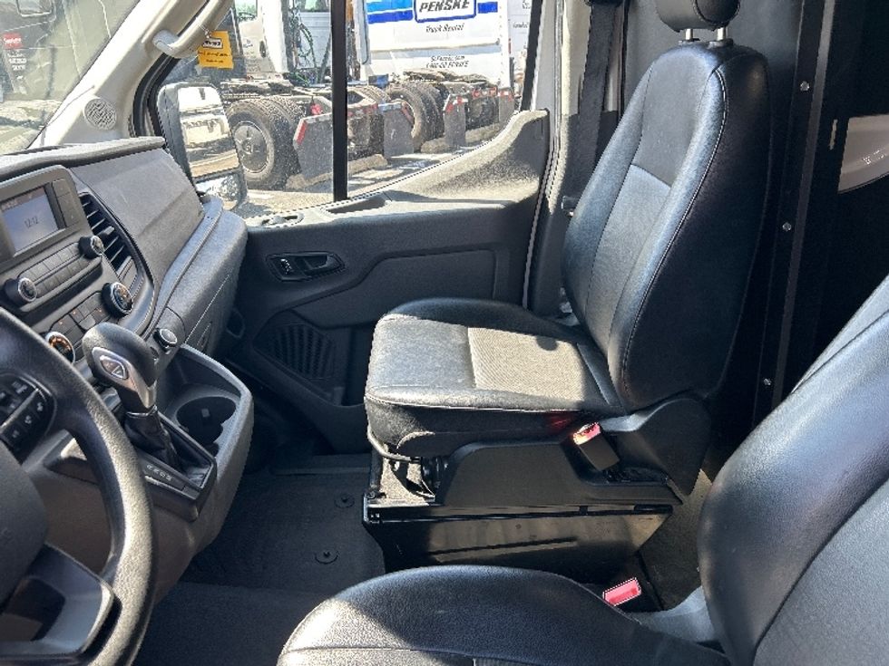 Cargo Van (Panel Van)-Light and Medium Duty Trucks-Ford-2023-Transit 250-Dayton-NJ-40,916\n\t\tmiles-$ 45,000 - Image 19