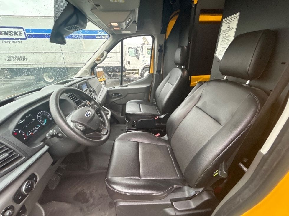 Cargo Van (Panel Van)-Light and Medium Duty Trucks-Ford-2023-Transit 250-Dayton-NJ-43,543\n\t\tmiles-$ 49,750 - Image 11