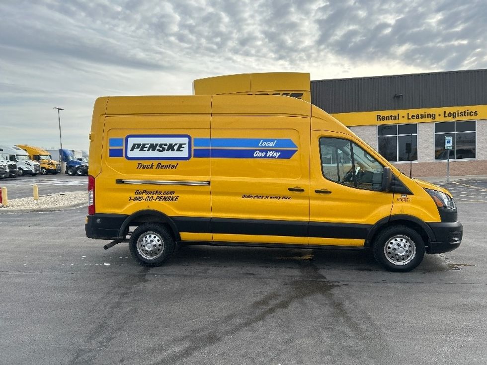 Cargo Van (Panel Van)-Light and Medium Duty Trucks-Ford-2023-Transit 250-East Chicago-IN-19,606\n\t\tmiles-$ 58,750 - Image 12