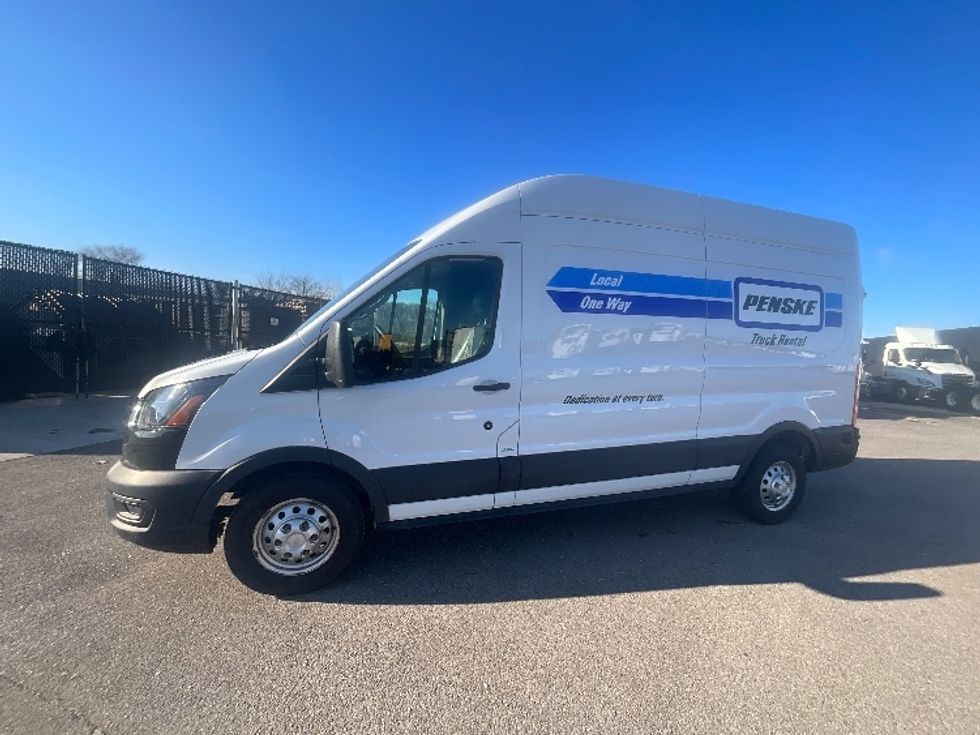 Cargo Van (Panel Van)-Light and Medium Duty Trucks-Ford-2023-Transit 250-East Chicago-IN-44,910\n\t\tmiles-$ 57,000 - Image 3