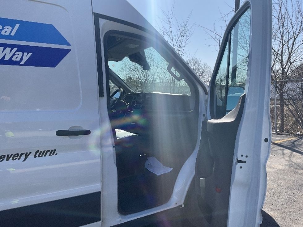 Cargo Van (Panel Van)-Light and Medium Duty Trucks-Ford-2023-Transit 250-East Chicago-IN-45,850\n\t\tmiles-$ 51,000 - Image 17