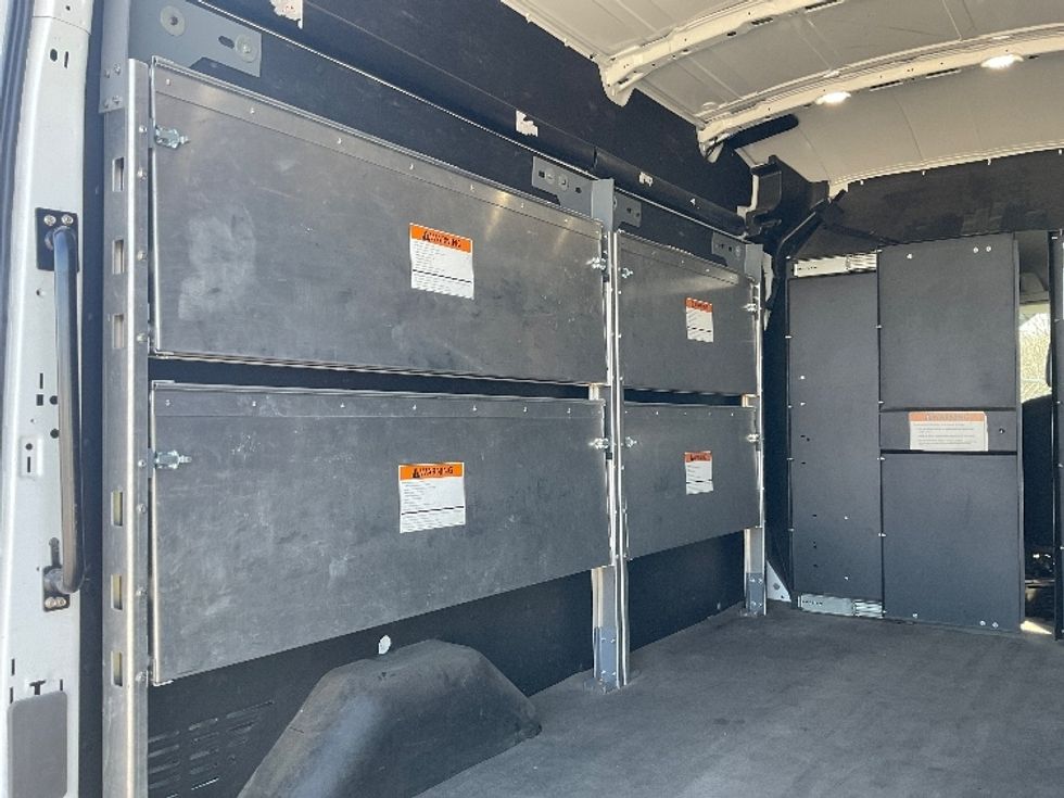 Cargo Van (Panel Van)-Light and Medium Duty Trucks-Ford-2023-Transit 250-East Chicago-IN-45,850\n\t\tmiles-$ 51,000 - Image 9