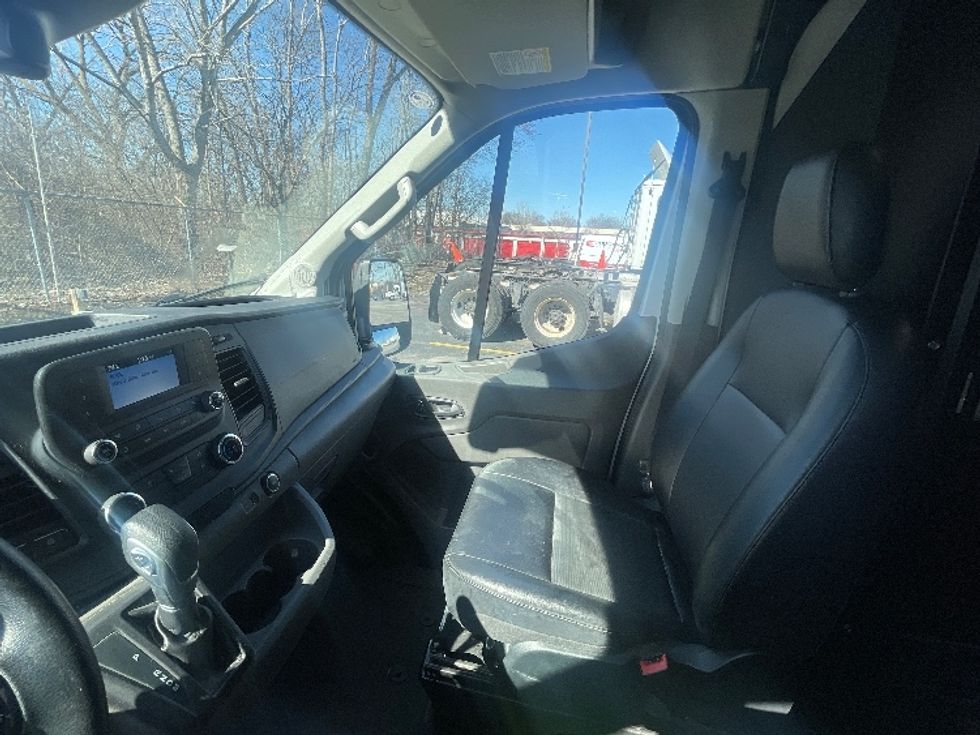 Cargo Van (Panel Van)-Light and Medium Duty Trucks-Ford-2023-Transit 250-East Chicago-IN-69,696\n\t\tmiles-$ 50,750 - Image 17