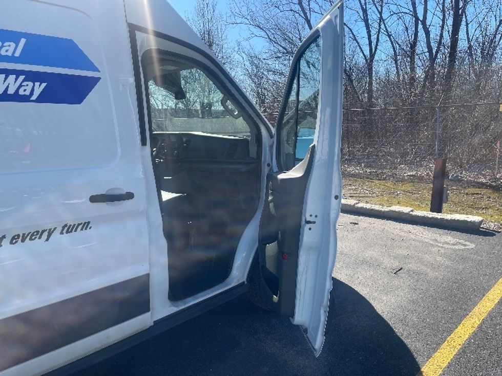 Cargo Van (Panel Van)-Light and Medium Duty Trucks-Ford-2023-Transit 250-East Chicago-IN-69,696\n\t\tmiles-$ 50,750 - Image 18