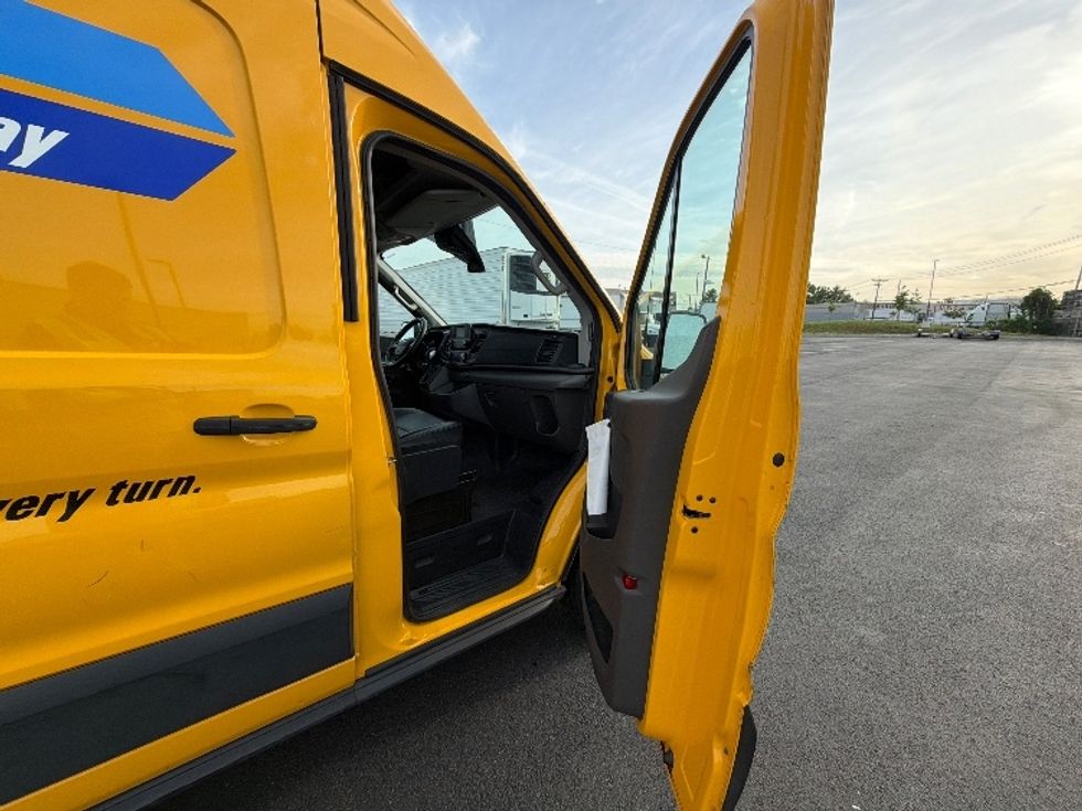 Cargo Van (Panel Van)-Light and Medium Duty Trucks-Ford-2023-Transit 250-Edison-NJ-69,978\n\t\tmiles-$ 38,500 - Image 15