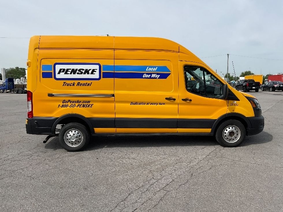 Cargo Van (Panel Van)-Light and Medium Duty Trucks-Ford-2023-Transit 250-Elkhart-IN-64,640\n\t\tmiles-$ 43,750 - Image 13
