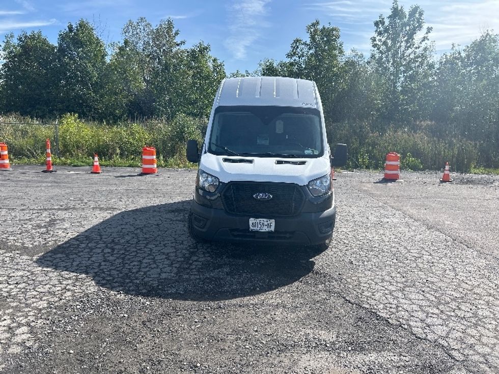 Cargo Van (Panel Van)-Light and Medium Duty Trucks-Ford-2023-Transit 250-Elmira-NY-139,166\n\t\tmiles-$ 37,000 - Image 2
