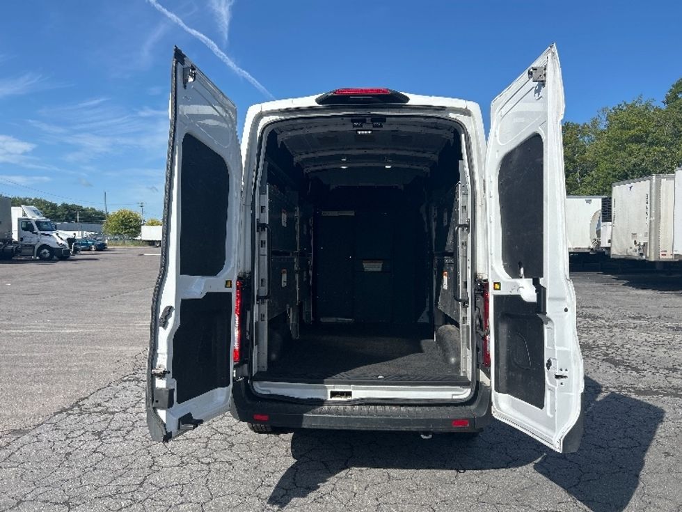 Cargo Van (Panel Van)-Light and Medium Duty Trucks-Ford-2023-Transit 250-Elmira-NY-139,166\n\t\tmiles-$ 37,000 - Image 7