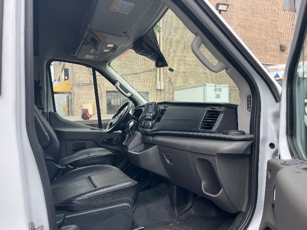 Cargo Van (Panel Van)-Light and Medium Duty Trucks-Ford-2023-Transit 250-Elmsford-NY-24,837\n\t\tmiles-$ 50,750 - Image 20
