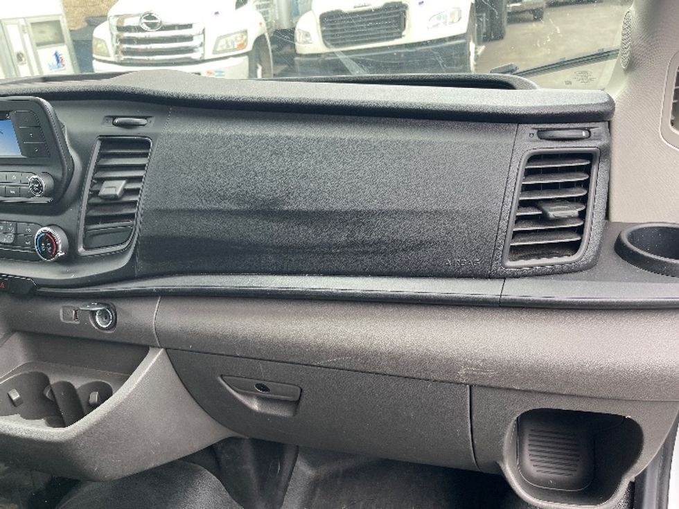 Cargo Van (Panel Van)-Light and Medium Duty Trucks-Ford-2023-Transit 250-Elmsford-NY-24,837\n\t\tmiles-$ 50,750 - Image 21