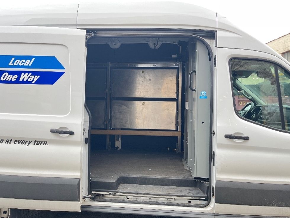 Cargo Van (Panel Van)-Light and Medium Duty Trucks-Ford-2023-Transit 250-Elmsford-NY-24,837\n\t\tmiles-$ 50,750 - Image 26
