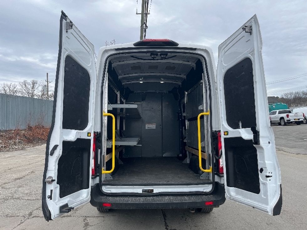 Cargo Van (Panel Van)-Light and Medium Duty Trucks-Ford-2023-Transit 250-Elmsford-NY-24,837\n\t\tmiles-$ 50,750 - Image 9