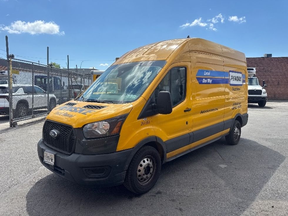 Cargo Van (Panel Van)-Light and Medium Duty Trucks-Ford-2023-Transit 250-Elmsford-NY-67,909\n\t\tmiles-$ 43,500 - Image 3