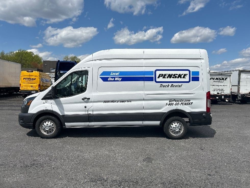 Cargo Van (Panel Van)-Light and Medium Duty Trucks-Ford-2023-Transit 250-Essex-MD-17,334\n\t\tmiles-$ 52,750 - Image 4
