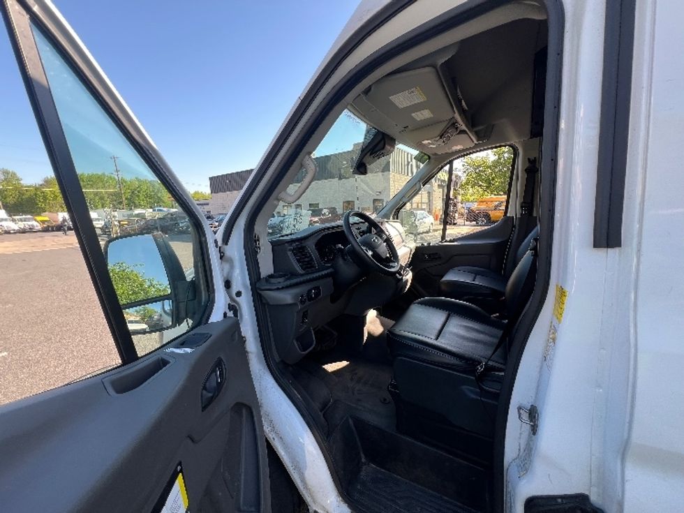 Cargo Van (Panel Van)-Light and Medium Duty Trucks-Ford-2023-Transit 250-Essex-MD-29,589\n\t\tmiles-$ 52,000 - Image 13