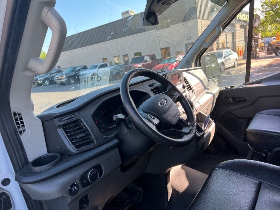 Cargo Van (Panel Van)-Light and Medium Duty Trucks-Ford-2023-Transit 250-Essex-MD-29,589\n\t\tmiles-$ 52,000 - Image 14