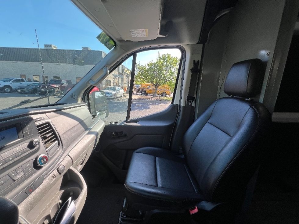 Cargo Van (Panel Van)-Light and Medium Duty Trucks-Ford-2023-Transit 250-Essex-MD-29,589\n\t\tmiles-$ 52,000 - Image 15