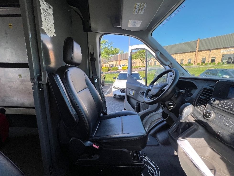 Cargo Van (Panel Van)-Light and Medium Duty Trucks-Ford-2023-Transit 250-Essex-MD-29,589\n\t\tmiles-$ 52,000 - Image 18