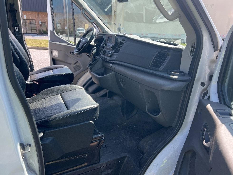 2023 Ford Transit photo 17
