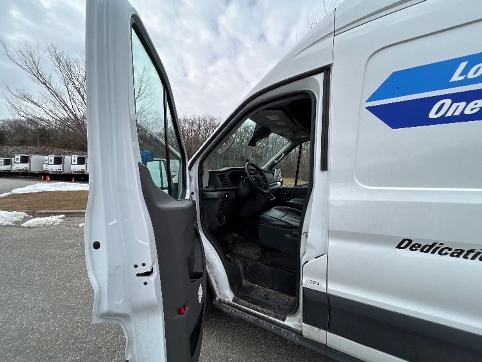 Cargo Van (Panel Van)-Light and Medium Duty Trucks-Ford-2023-Transit 250-Fitchburg-MA-47,423\n\t\tmiles-$ 48,250 - Image 16