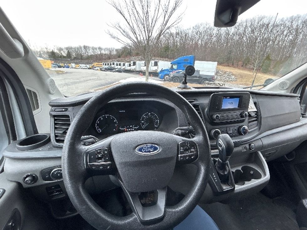 Cargo Van (Panel Van)-Light and Medium Duty Trucks-Ford-2023-Transit 250-Fitchburg-MA-47,423\n\t\tmiles-$ 48,250 - Image 18