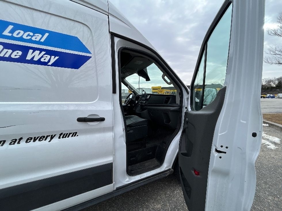 Cargo Van (Panel Van)-Light and Medium Duty Trucks-Ford-2023-Transit 250-Fitchburg-MA-47,423\n\t\tmiles-$ 48,250 - Image 20